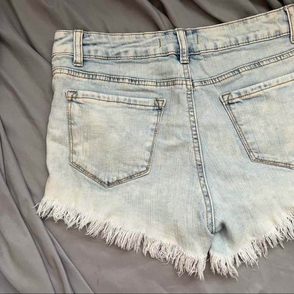 Altar’d State Cut Off Denim Shorts Frayed Hem 27 Light Wash - Picture 6 of 14